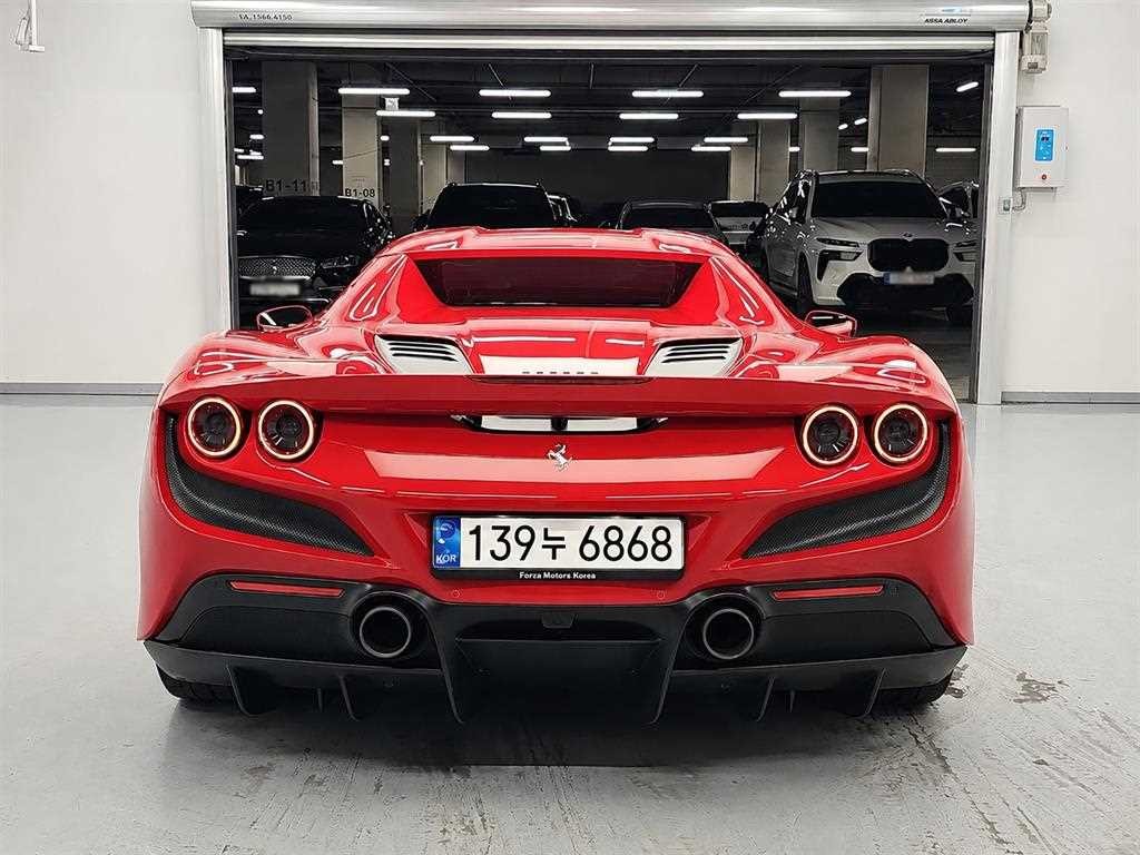 페라리 F8 F8 스파이더 3.9 V8 이미지 4