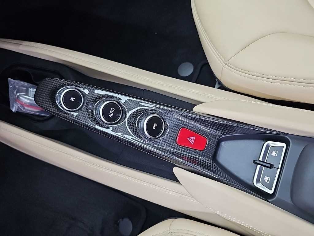페라리 F8 F8 스파이더 3.9 V8 이미지 8