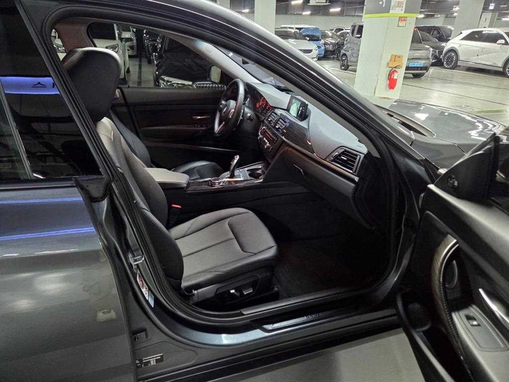 BMW 그란투리스모 3시리즈 GT (F34) GT 320D xDrive 이미지 15