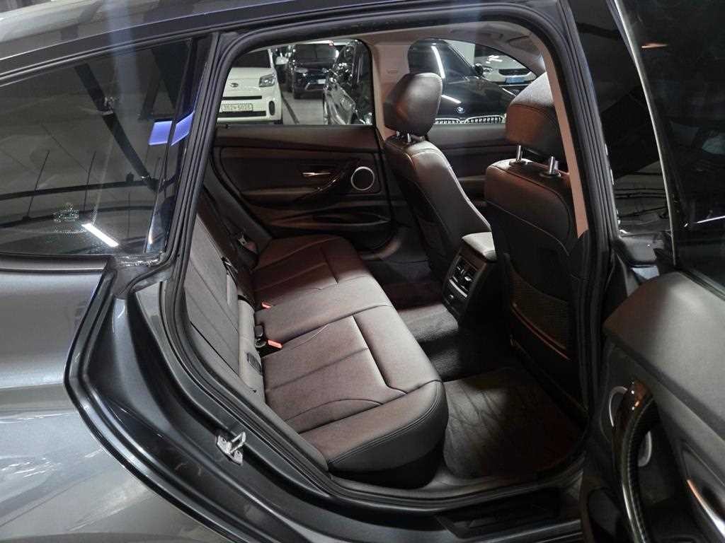 BMW 그란투리스모 3시리즈 GT (F34) GT 320D xDrive 이미지 16