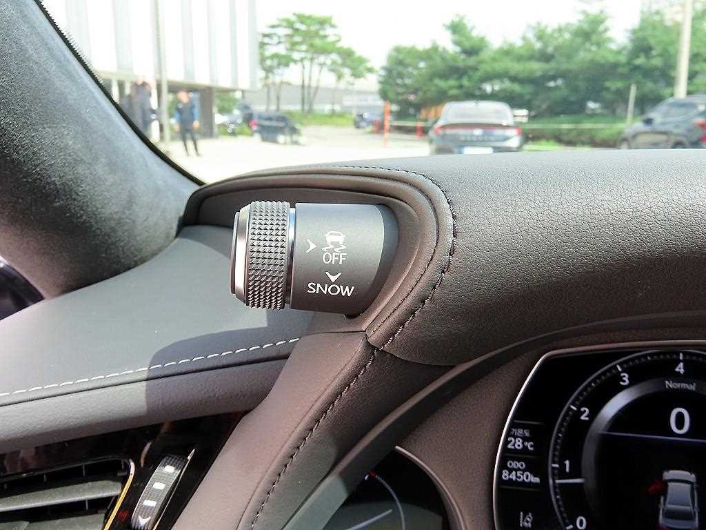 렉서스 LS LS500 3.5 플래티넘 AWD 이미지 12