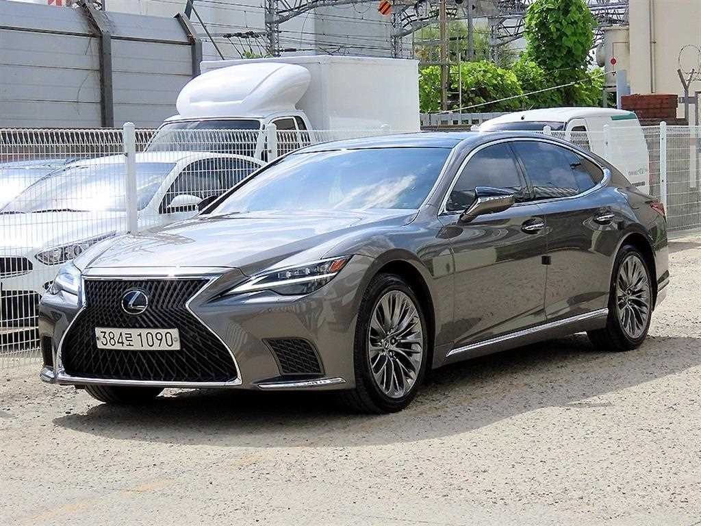 렉서스 LS LS500 3.5 플래티넘 AWD 이미지 2