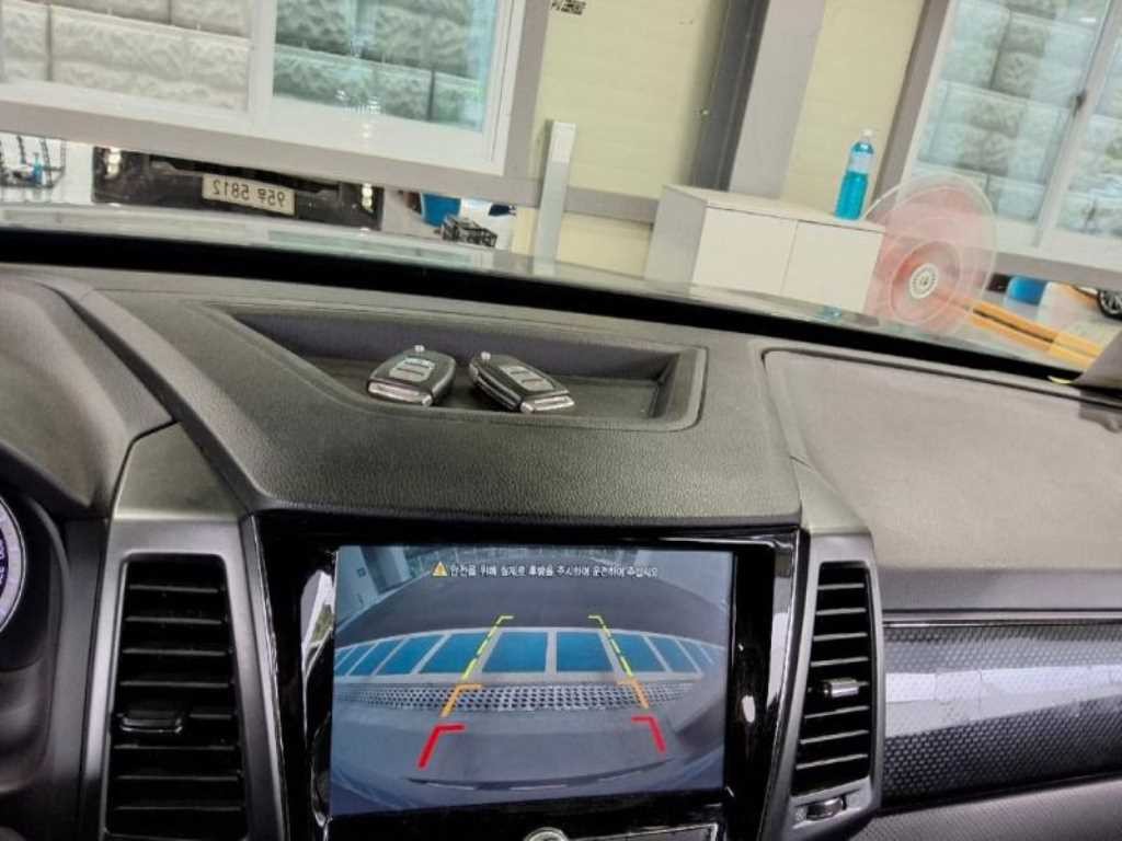 KG모빌리티(쌍용) 렉스턴 더 뉴 렉스턴 스포츠 디젤 2.2 4WD 프레스티지 이미지 6