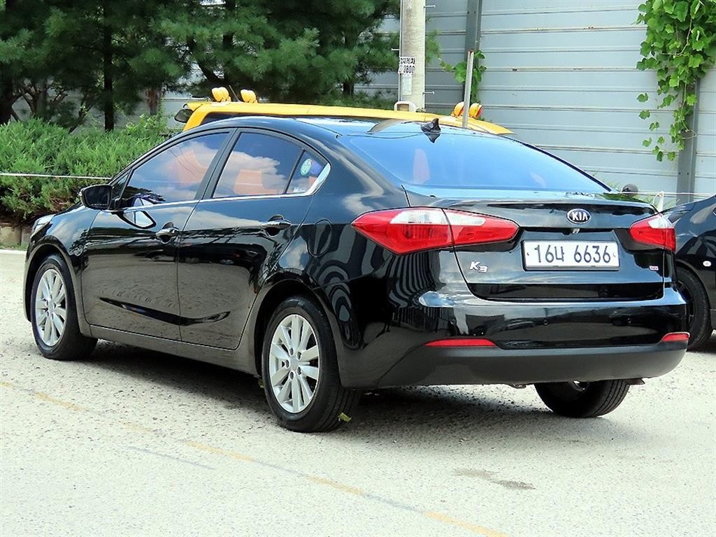 기아 K3 1.6 GDI 트렌디 이미지 3