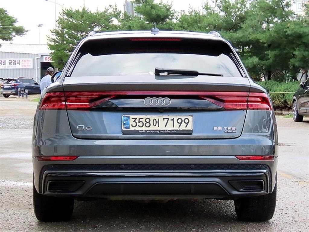 아우디 Q8 55 TFSI 콰트로 프리미엄 이미지 4