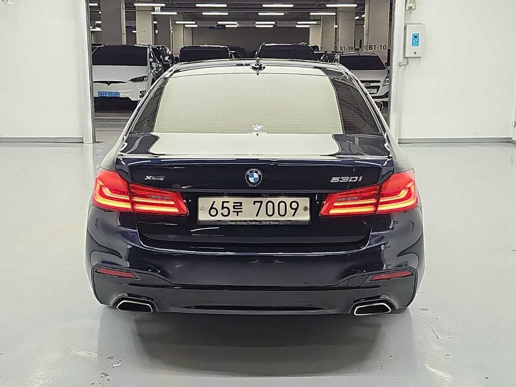 BMW 5시리즈 5시리즈 (G30) 530i xDrive M 스포츠 플러스 이미지 3