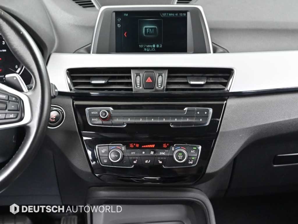 BMW X1 X1 (F48) xDrive 18d 조이 이미지 14