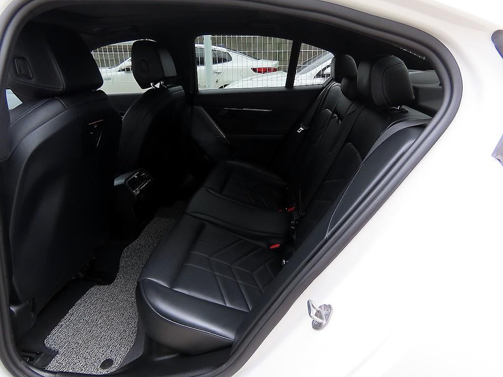 BMW 5시리즈 5시리즈 (G60) 520i M 스포츠 이미지 6