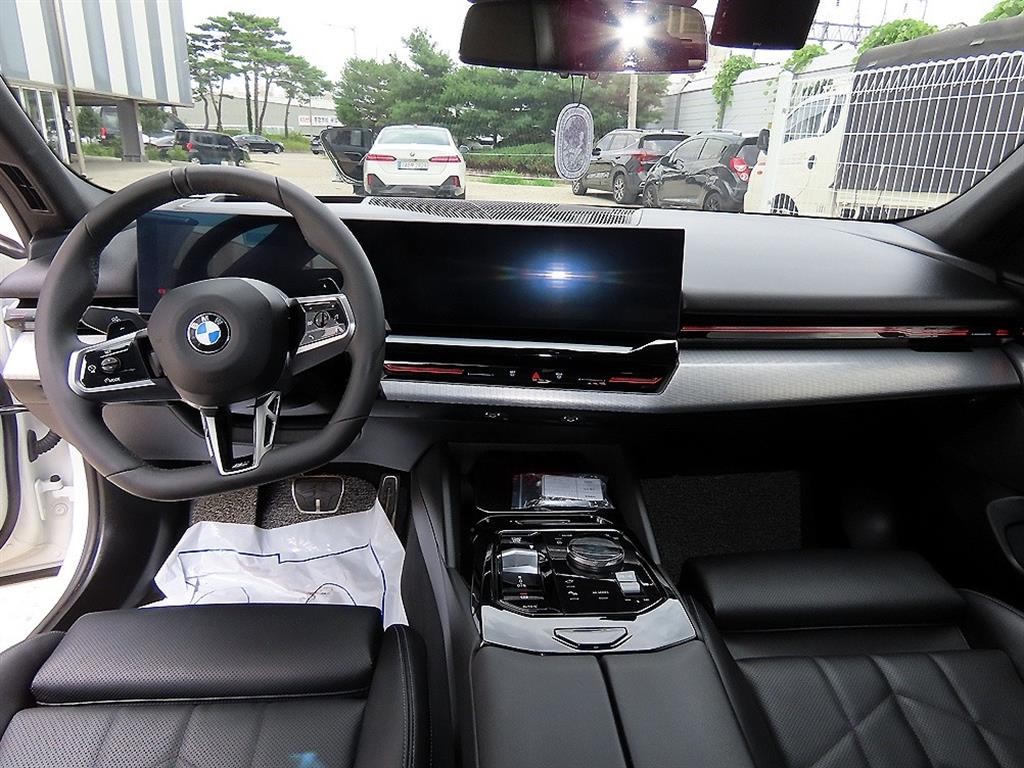 BMW 5시리즈 5시리즈 (G60) 520i M 스포츠 이미지 7