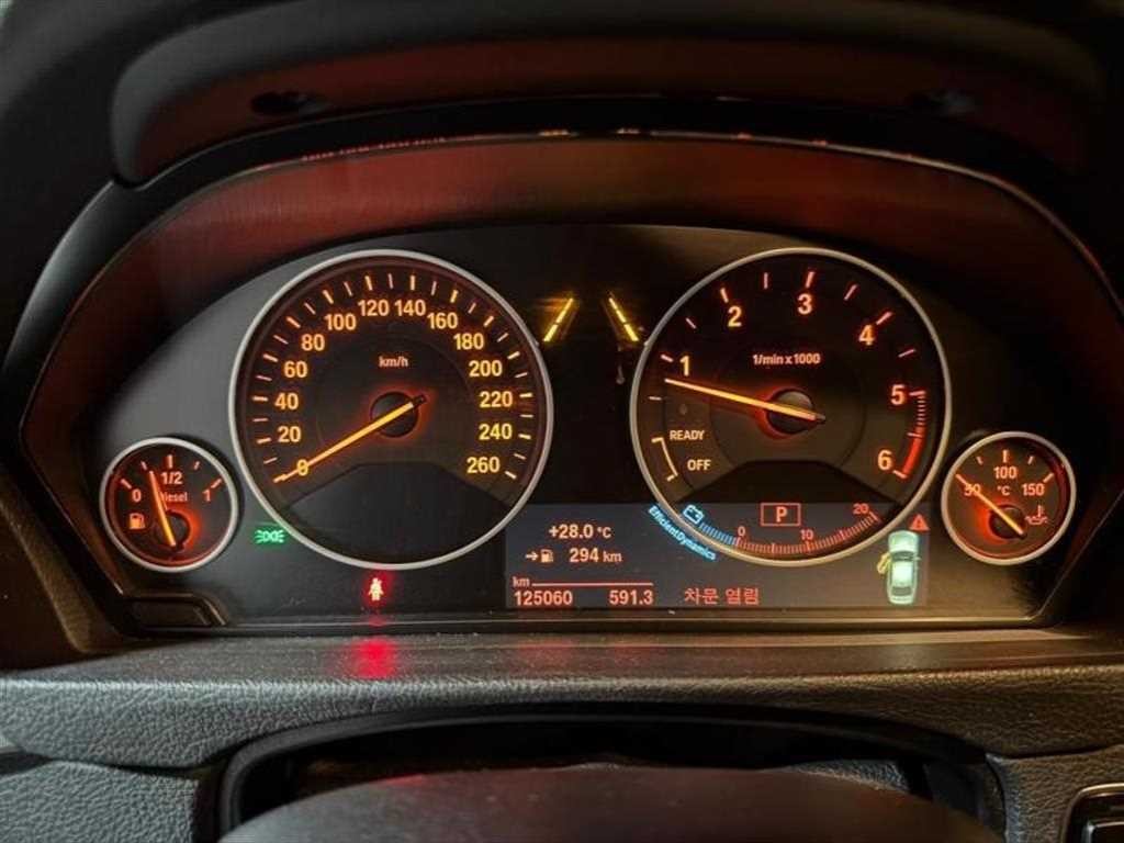 BMW 3시리즈 3시리즈 (F30) 320d 이미지 3