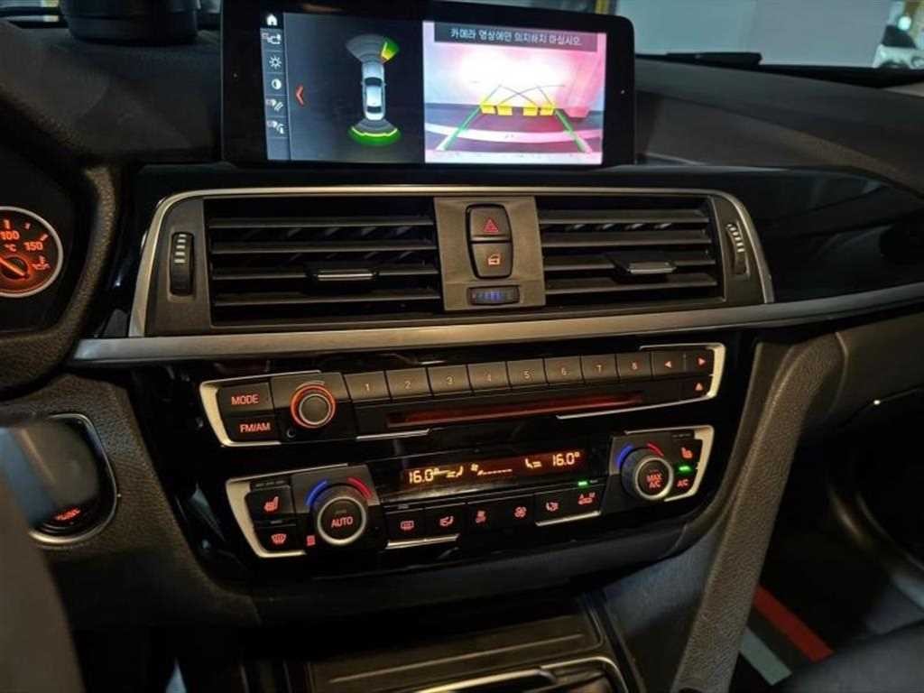 BMW 3시리즈 3시리즈 (F30) 320d 이미지 4