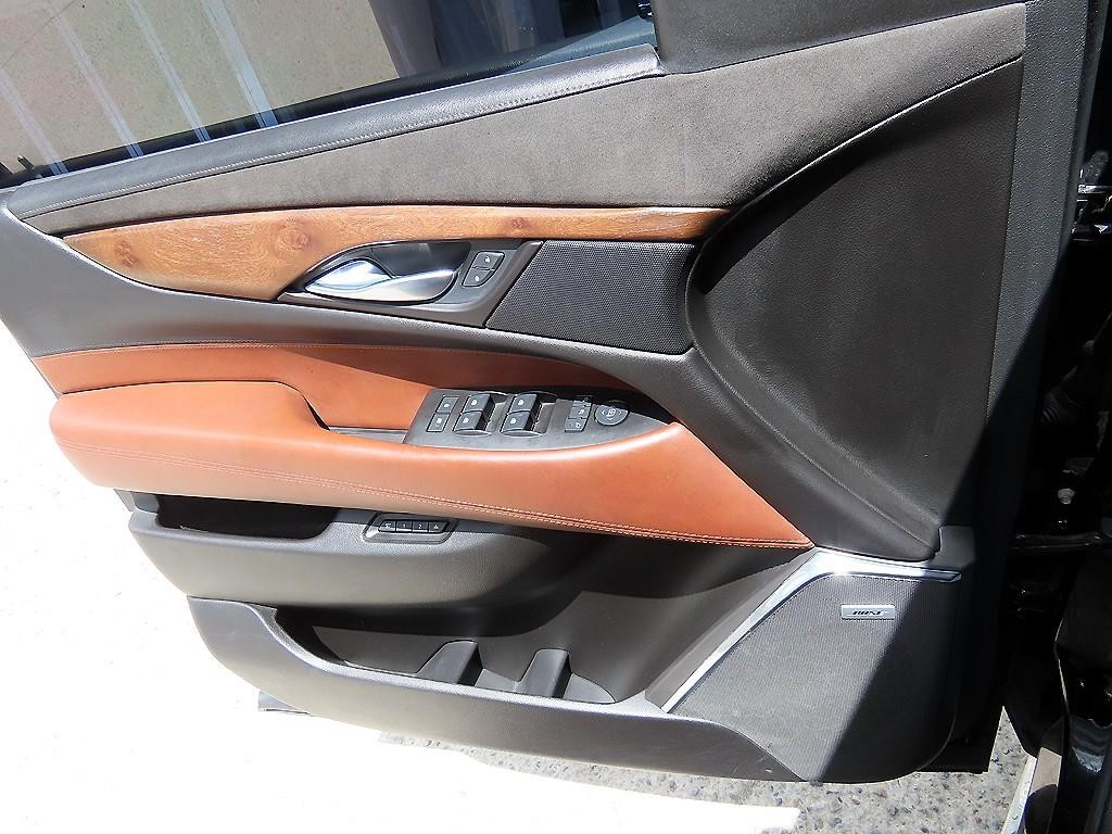 캐딜락 에스컬레이드 6.2 V8 ESV 이미지 12