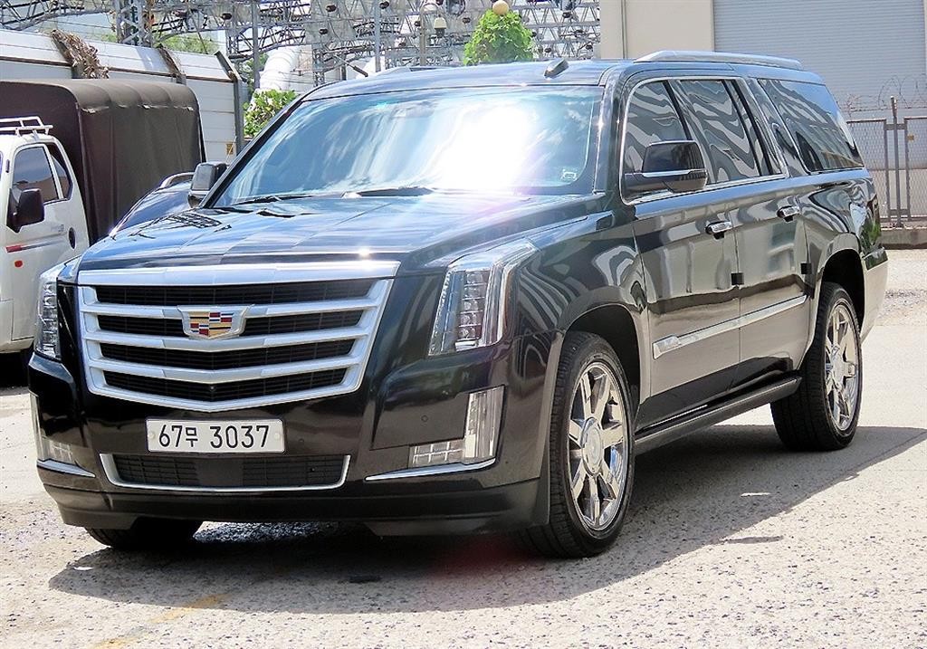 캐딜락 에스컬레이드 6.2 V8 ESV 이미지 2