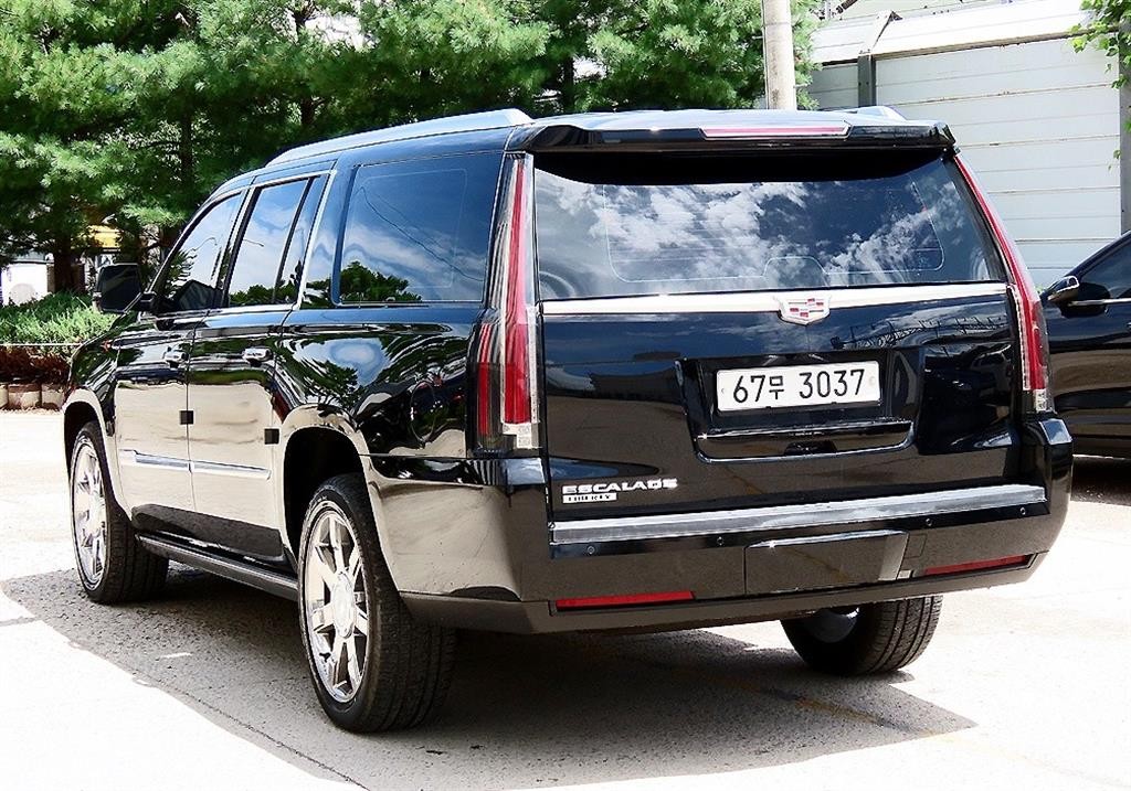 캐딜락 에스컬레이드 6.2 V8 ESV 이미지 3
