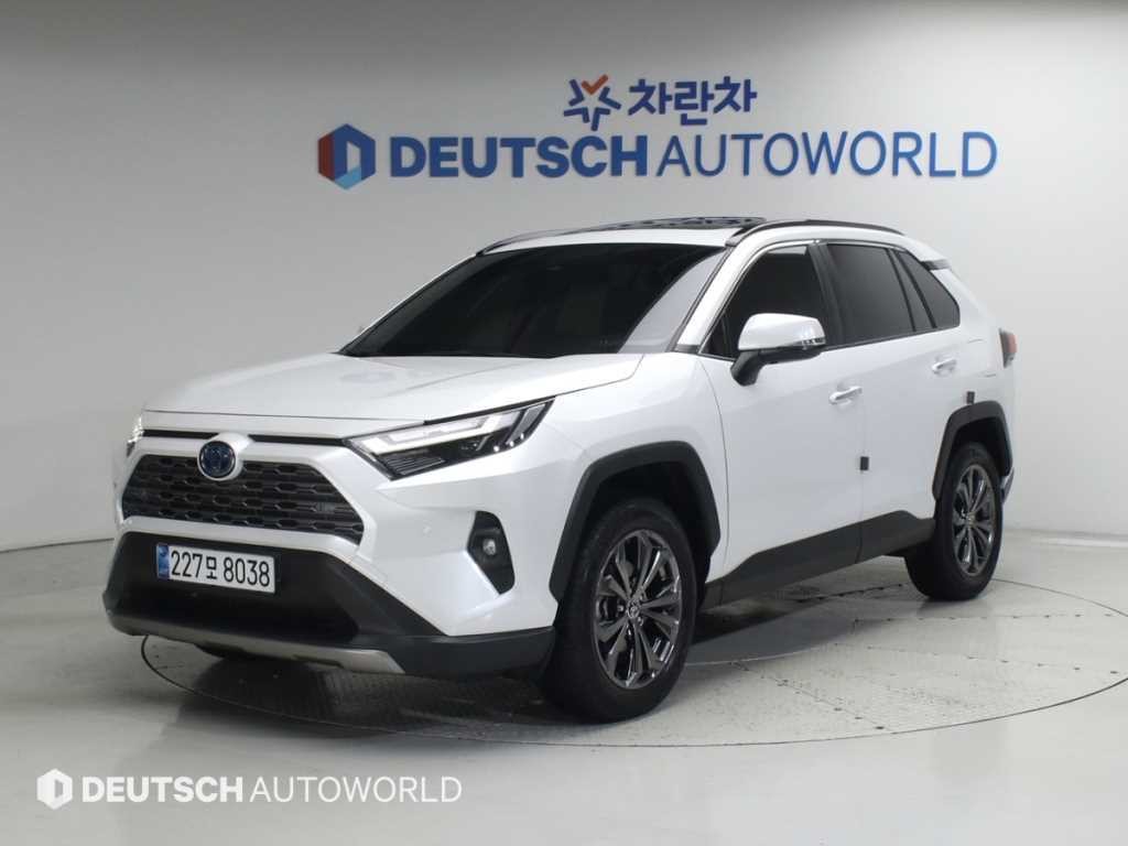 토요타 라브4 RAV4(5세대) 2.5 4WD 하이브리드 LTD 이미지 1