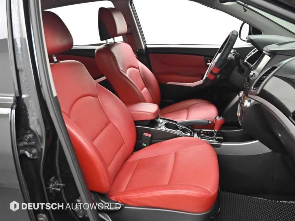 KG모빌리티(쌍용) 코란도 뉴코란도C 2WD 2.0 DX 이미지 10