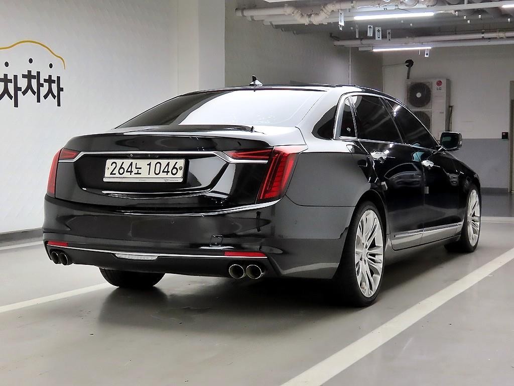 캐딜락 CT6 3.6 플래티넘 AWD 이미지 4