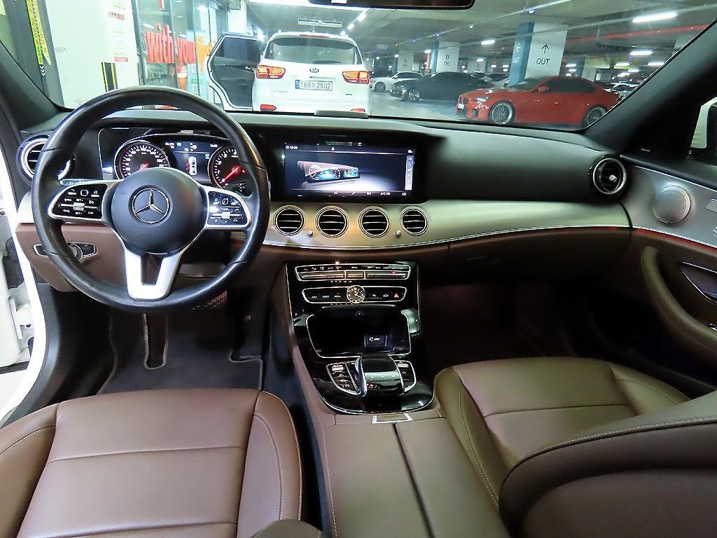 벤츠 E 클래스 E-클래스 W213 E300 아방가르드 이미지 10