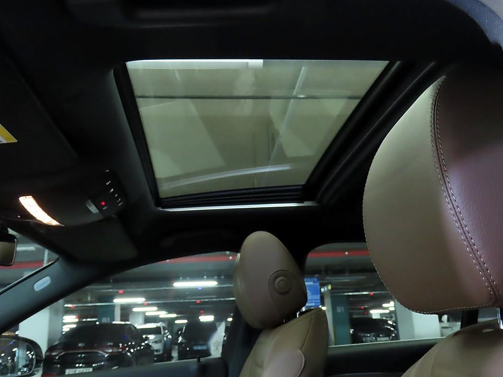 벤츠 E 클래스 E-클래스 W213 E300 아방가르드 이미지 17