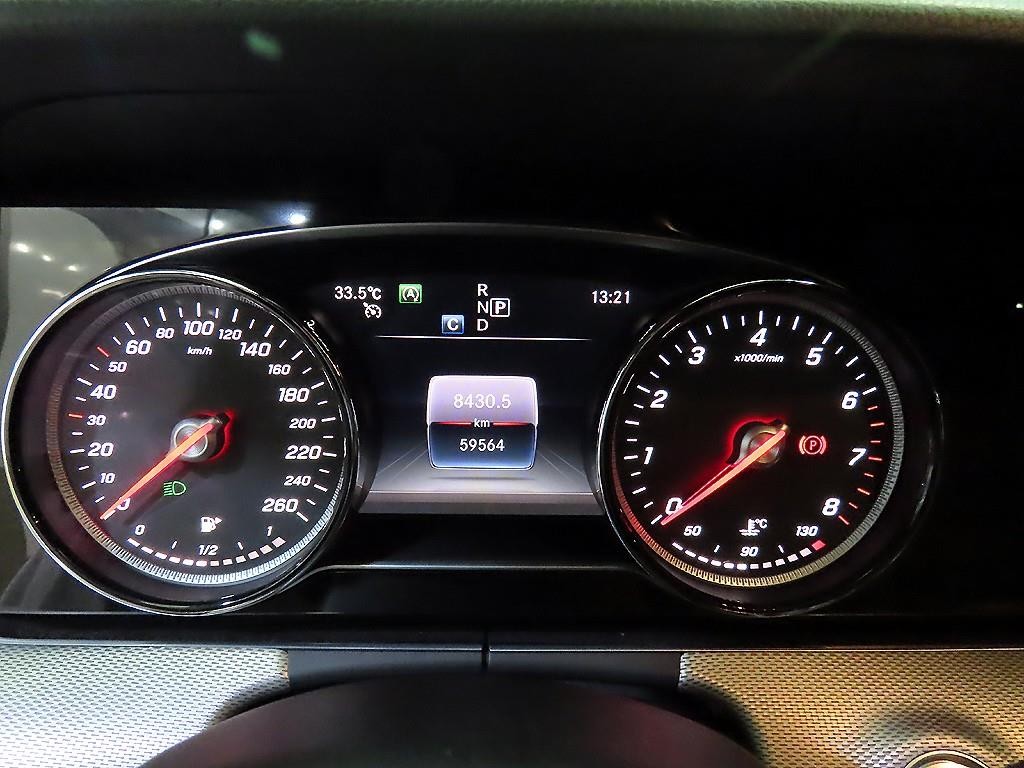 벤츠 E 클래스 E-클래스 W213 E300 아방가르드 이미지 9