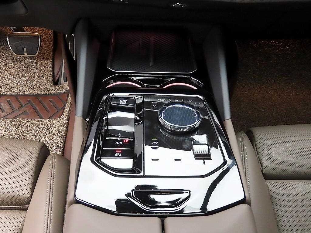 BMW 5시리즈 5시리즈 (G60) 520i 기본형 이미지 10
