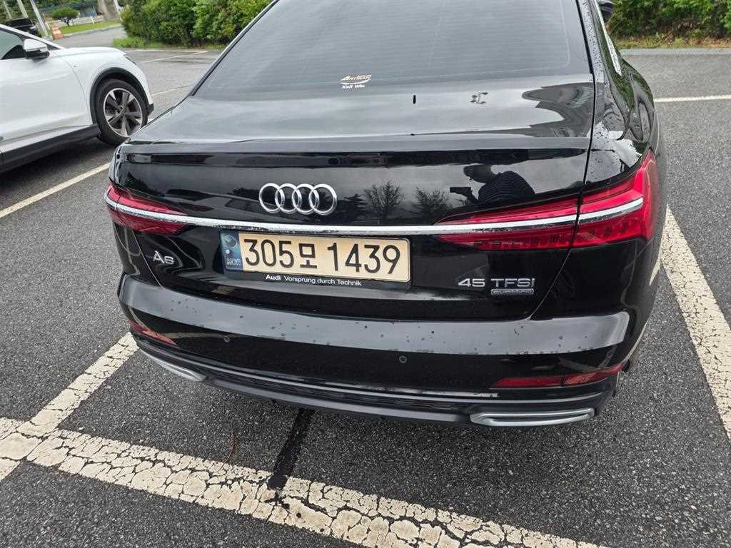 아우디 A6 A6 (C8) 45 TFSI 콰트로 프리미엄 이미지 2
