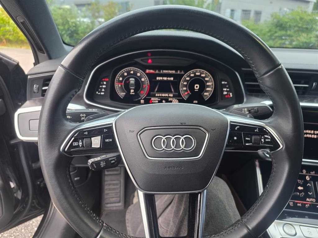 아우디 A6 A6 (C8) 45 TFSI 콰트로 프리미엄 이미지 6