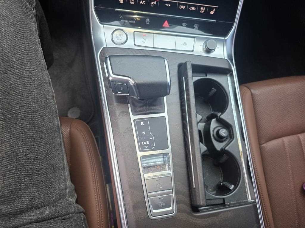 아우디 A6 A6 (C8) 45 TFSI 콰트로 프리미엄 이미지 9