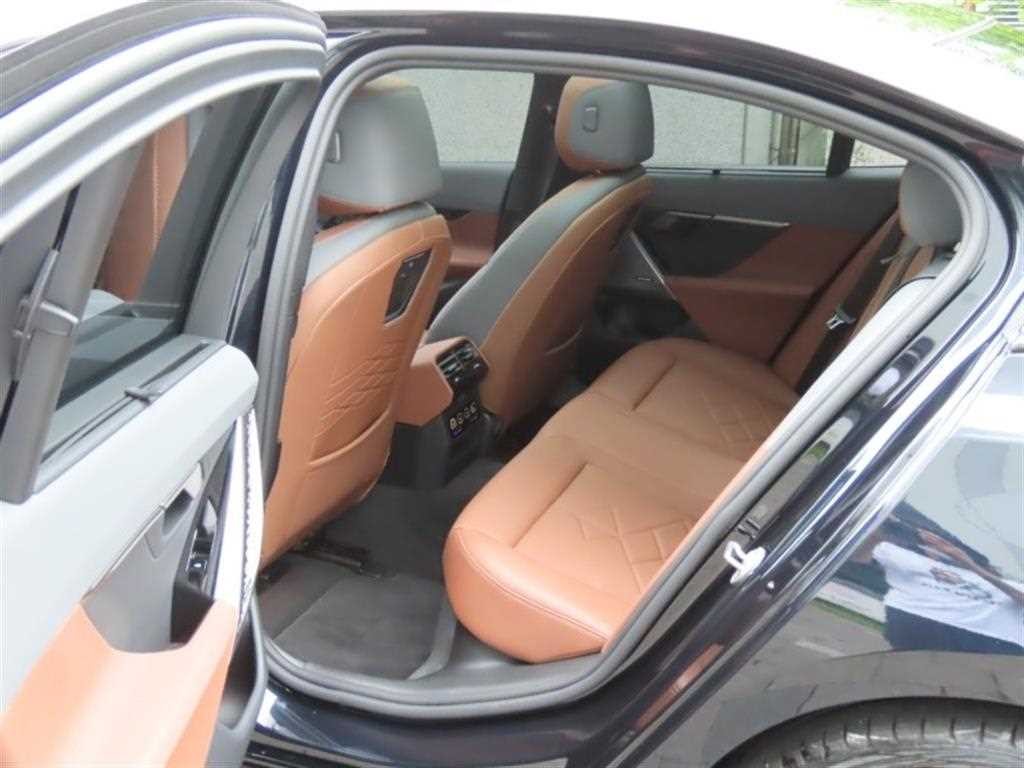 BMW 5시리즈 5시리즈 (G60) 530i xDrive M 스포츠 이미지 14