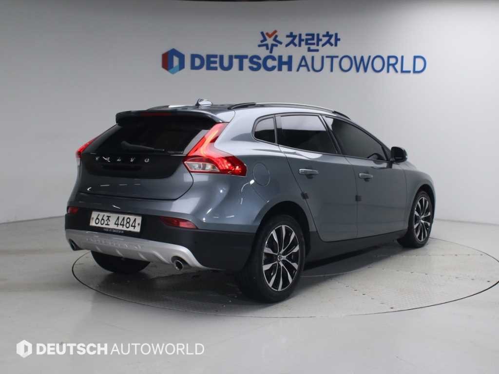 볼보 V40 V40 크로스컨트리 D3 이미지 2