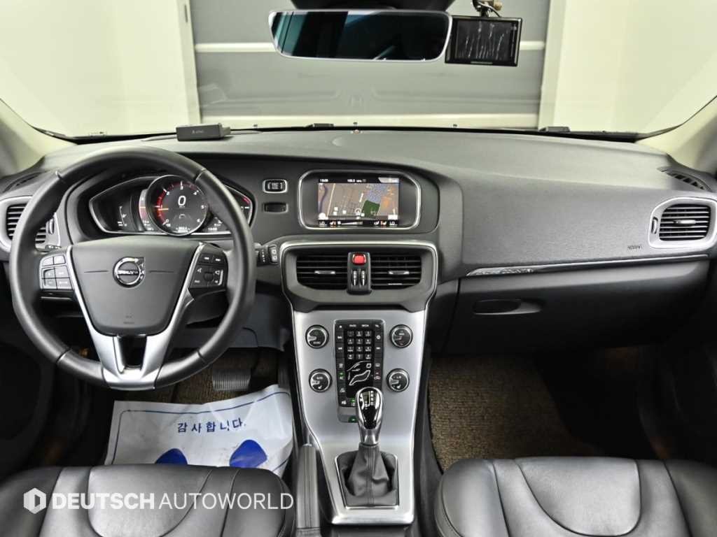 볼보 V40 V40 크로스컨트리 D3 이미지 7