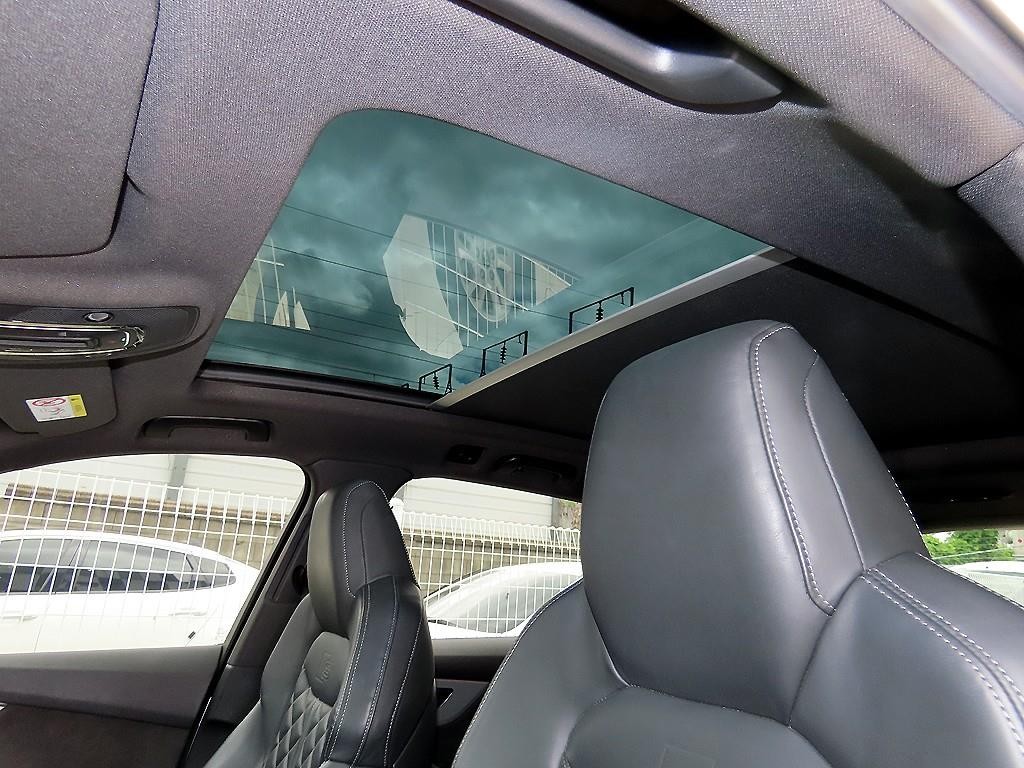 아우디 Q7 Q7 (4M) 55 TFSI 콰트로 프리미엄 이미지 17