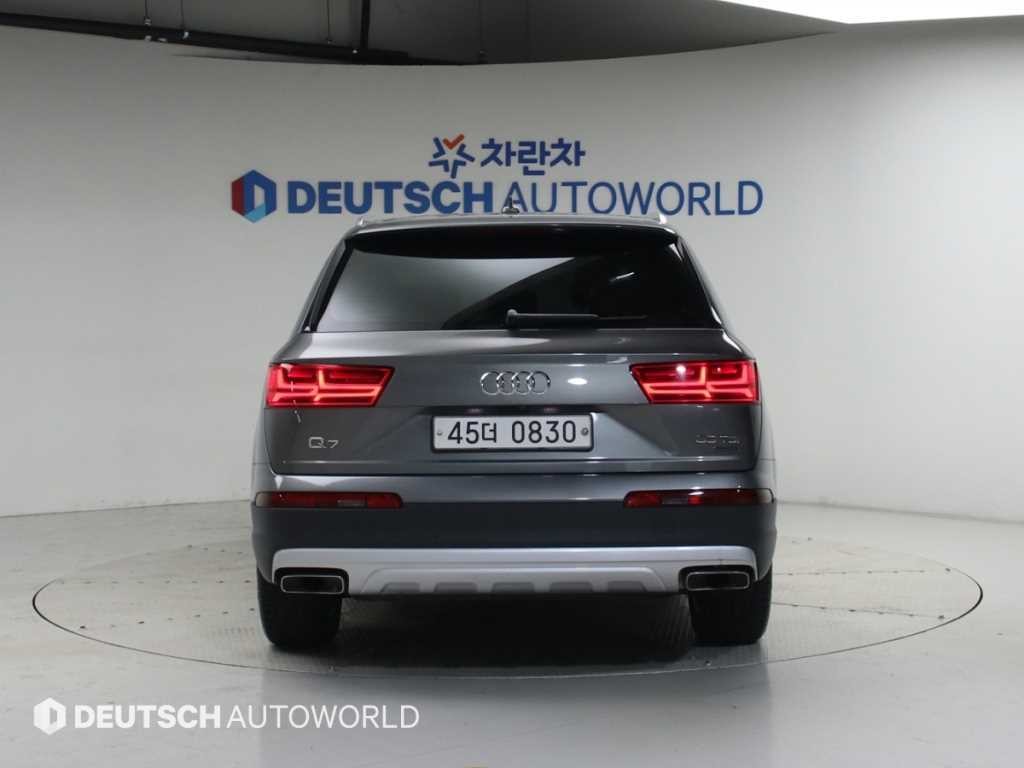 아우디 Q7 Q7 (4M) 35 TDI 콰트로 컴포트 이미지 4