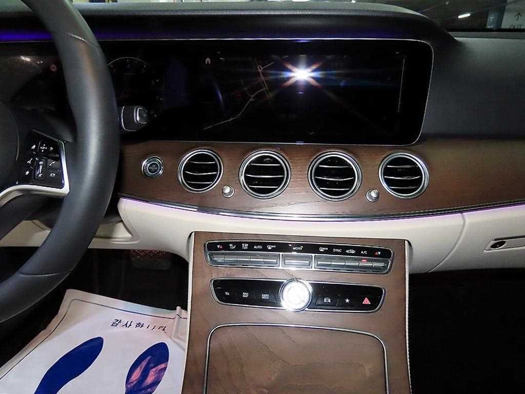 벤츠 E 클래스 E-클래스 W213 E250 익스클루시브 이미지 11