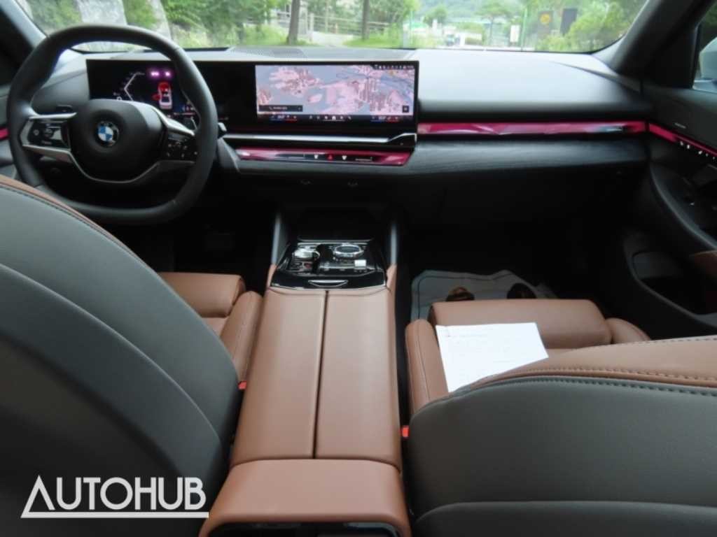 BMW 5시리즈 5시리즈 (G60) 530i xDrive M 스포츠 이미지 16