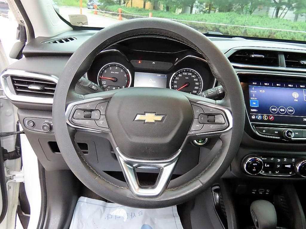 쉐보레 트레일블레이저 4WD 1.3 터보 가솔린 프리미어 이미지 8