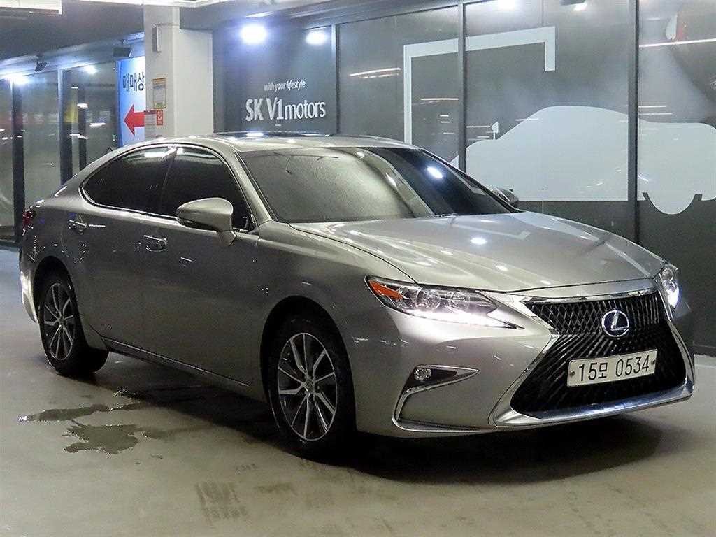 렉서스 ES 뉴ES300h 슈프림 이미지 1