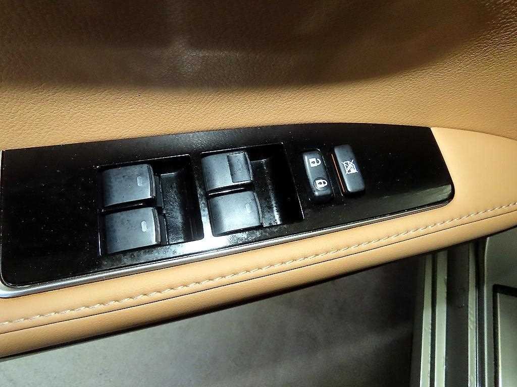 렉서스 ES 뉴ES300h 슈프림 이미지 13