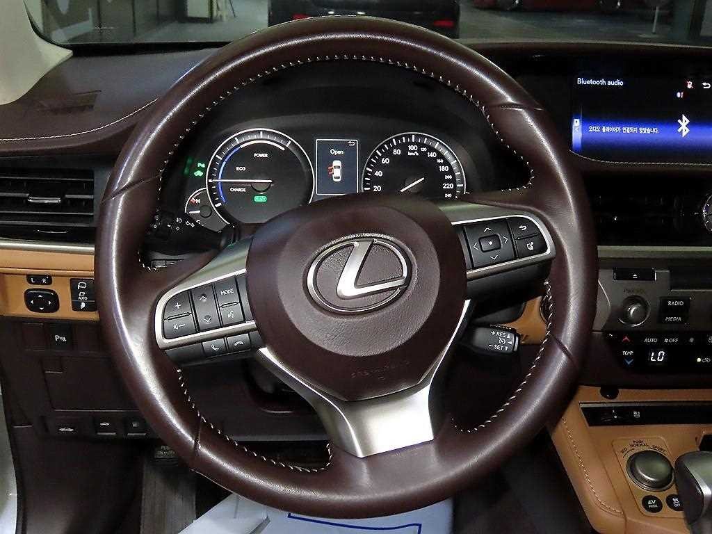 렉서스 ES 뉴ES300h 슈프림 이미지 8