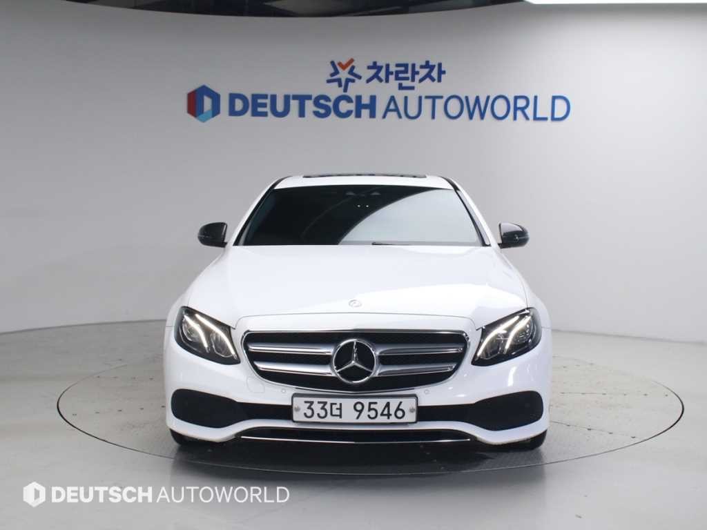 벤츠 E 클래스 E-클래스 W213 E200 아방가르드 이미지 3