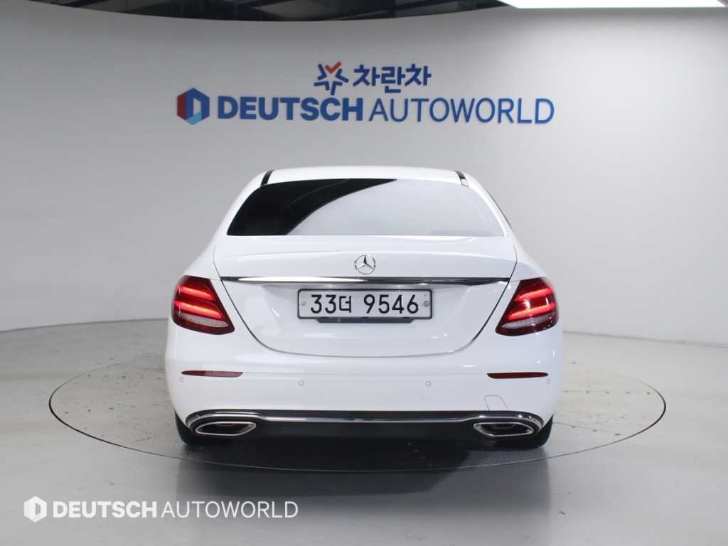 벤츠 E 클래스 E-클래스 W213 E200 아방가르드 이미지 4