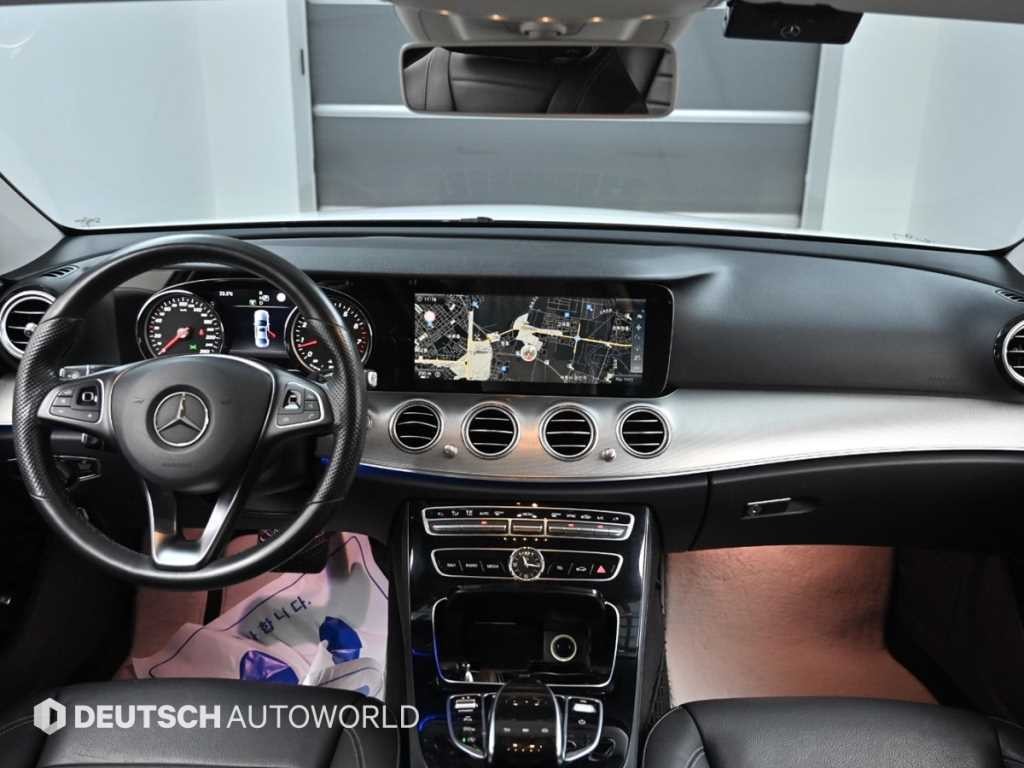 벤츠 E 클래스 E-클래스 W213 E200 아방가르드 이미지 7