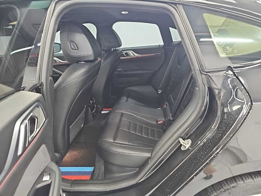 BMW i4 eDrive 40 M 스포츠 프로 이미지 12