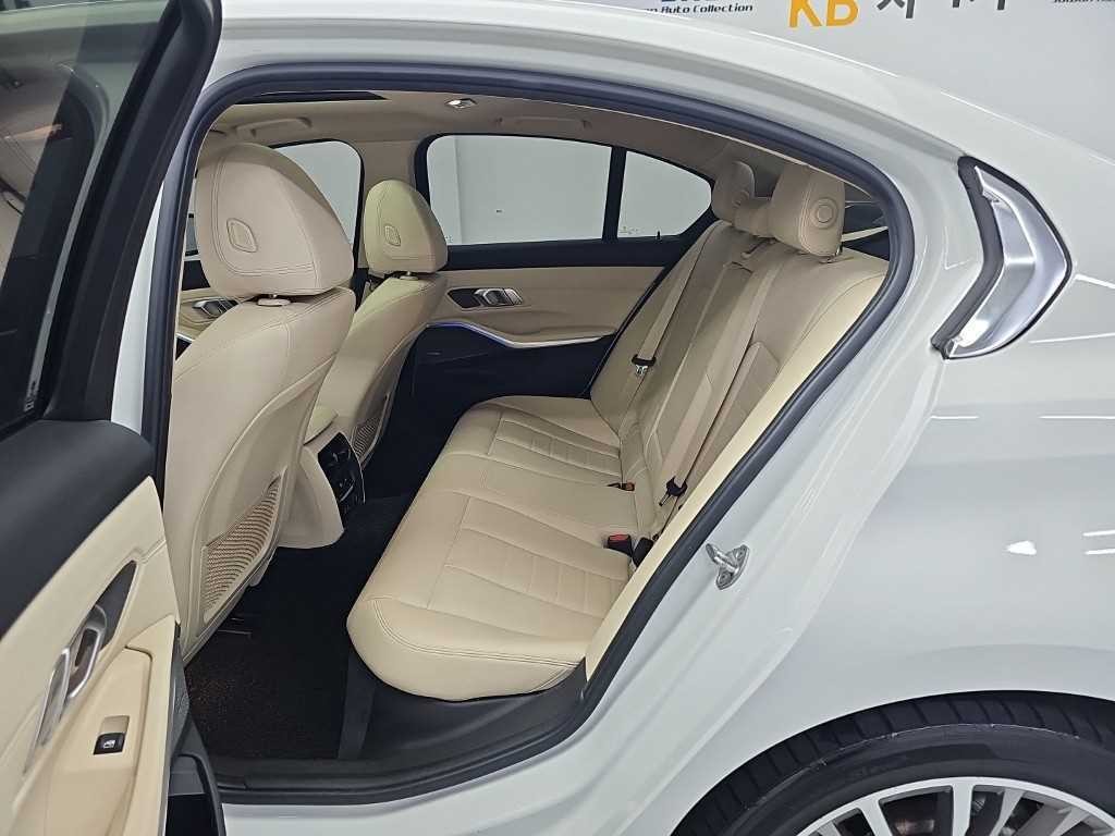 BMW 3시리즈 3시리즈 (G20) 330i 럭셔리 이미지 12