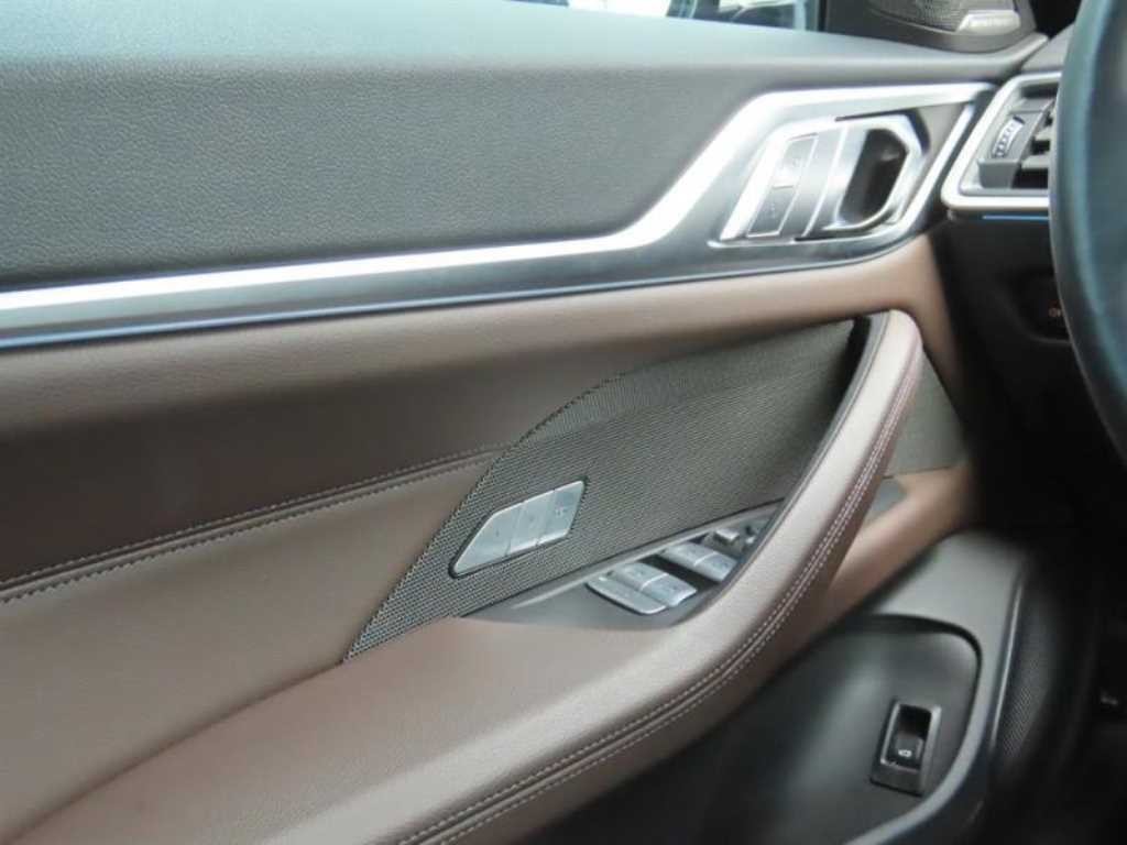 BMW i4 eDrive 40 M 스포츠 프로 이미지 14