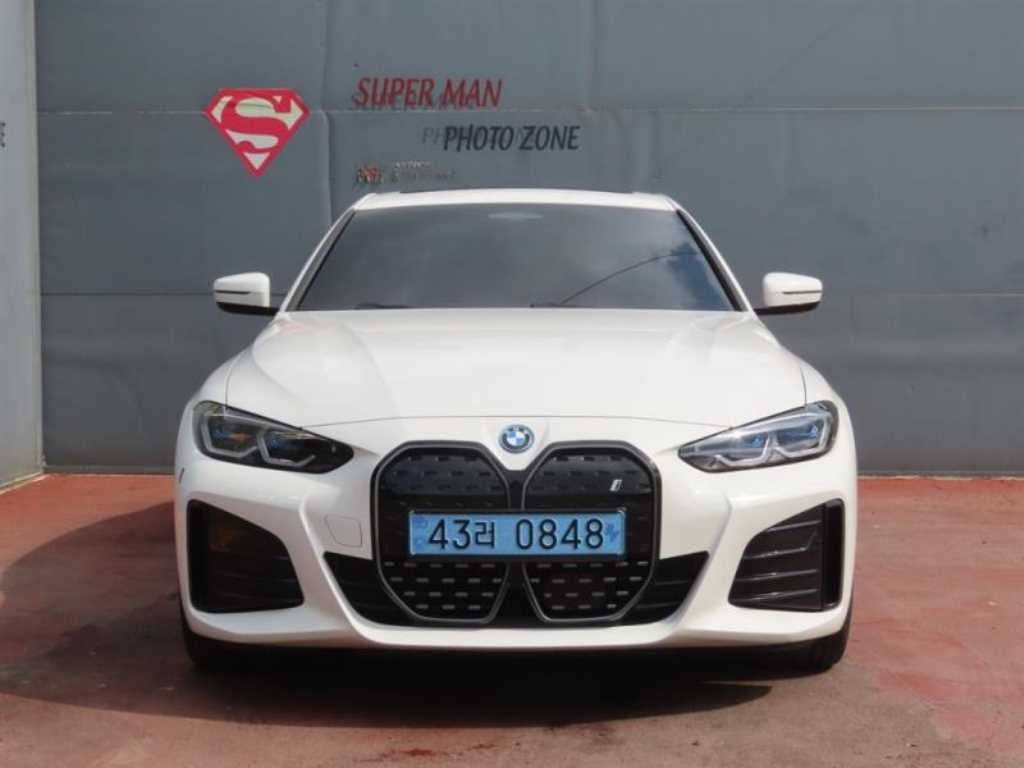 BMW i4 eDrive 40 M 스포츠 프로 이미지 2