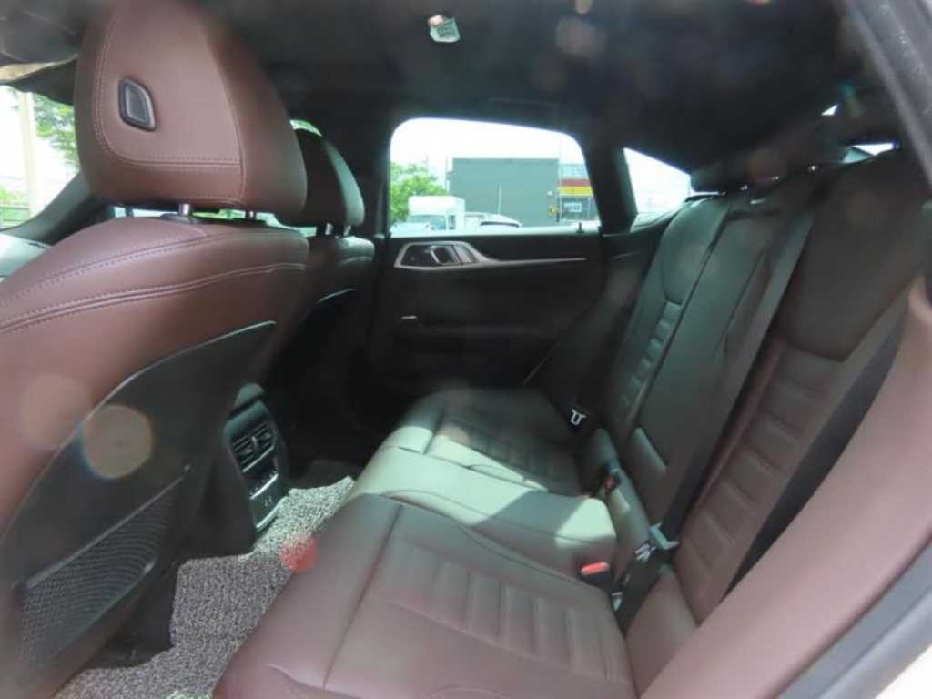 BMW i4 eDrive 40 M 스포츠 프로 이미지 7