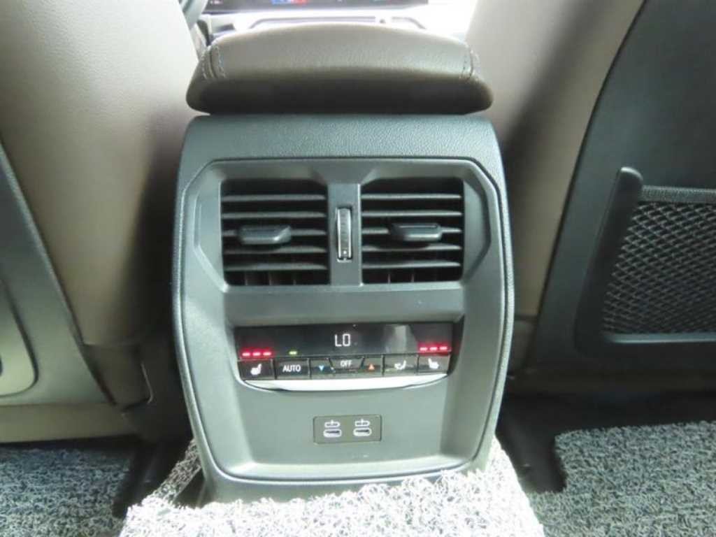 BMW i4 eDrive 40 M 스포츠 프로 이미지 8