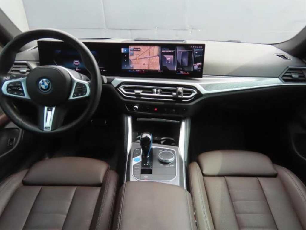 BMW i4 eDrive 40 M 스포츠 프로 이미지 9