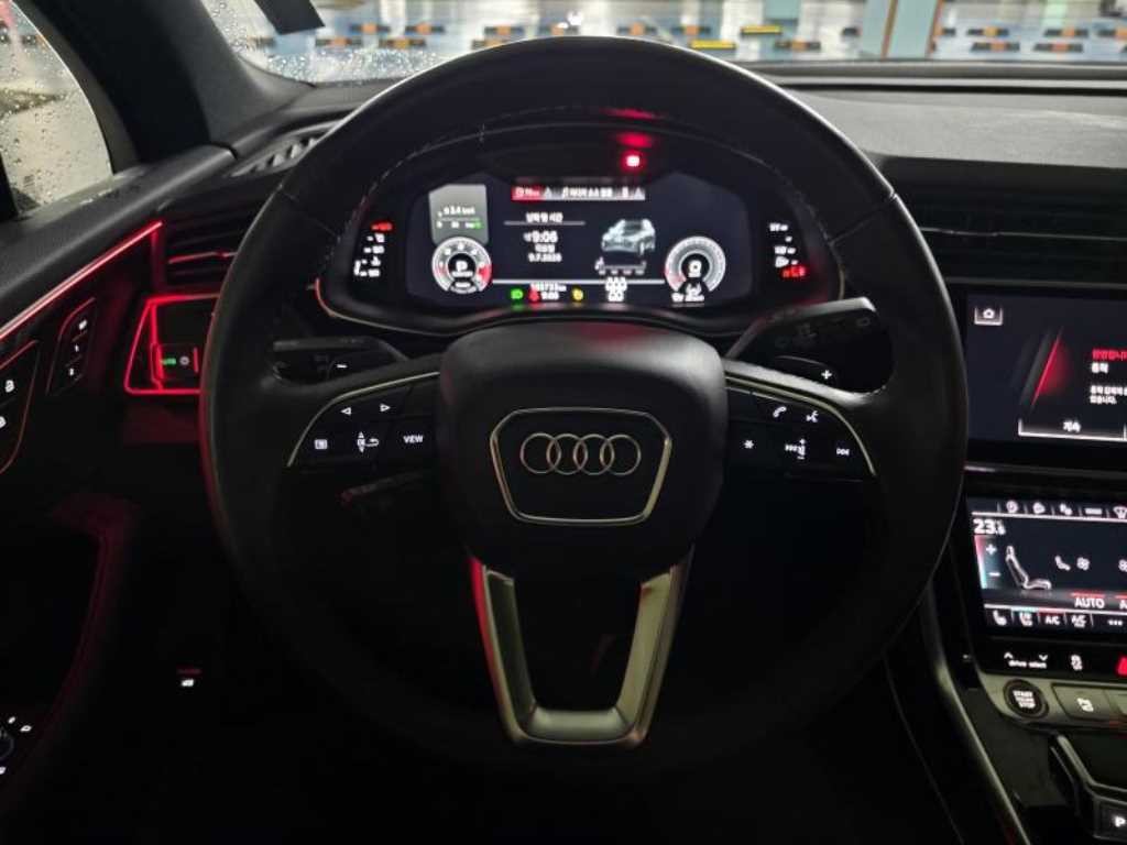 아우디 Q7 Q7 (4M) 45 TDI 콰트로 프리미엄 이미지 6